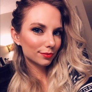 Meet your Posher, Meaghan